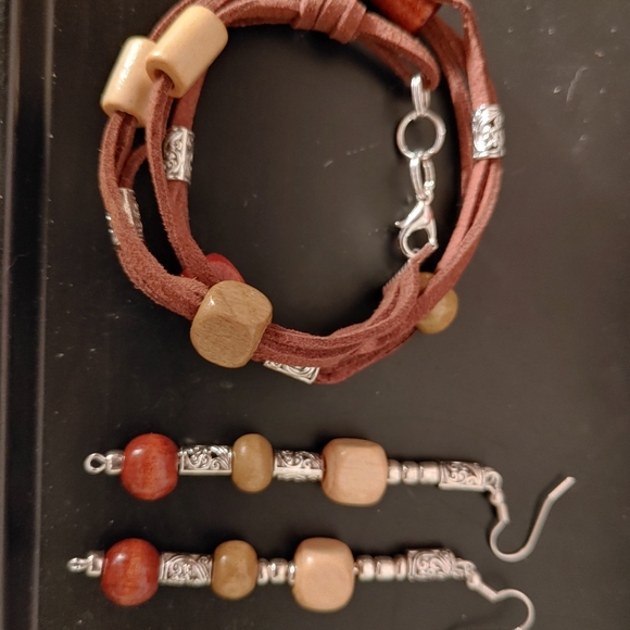 Boho bracelet and earrings - Picture 1 of 2